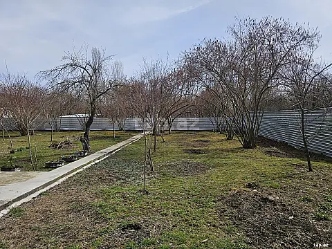 Satılır 4 otaqlı həyət evi