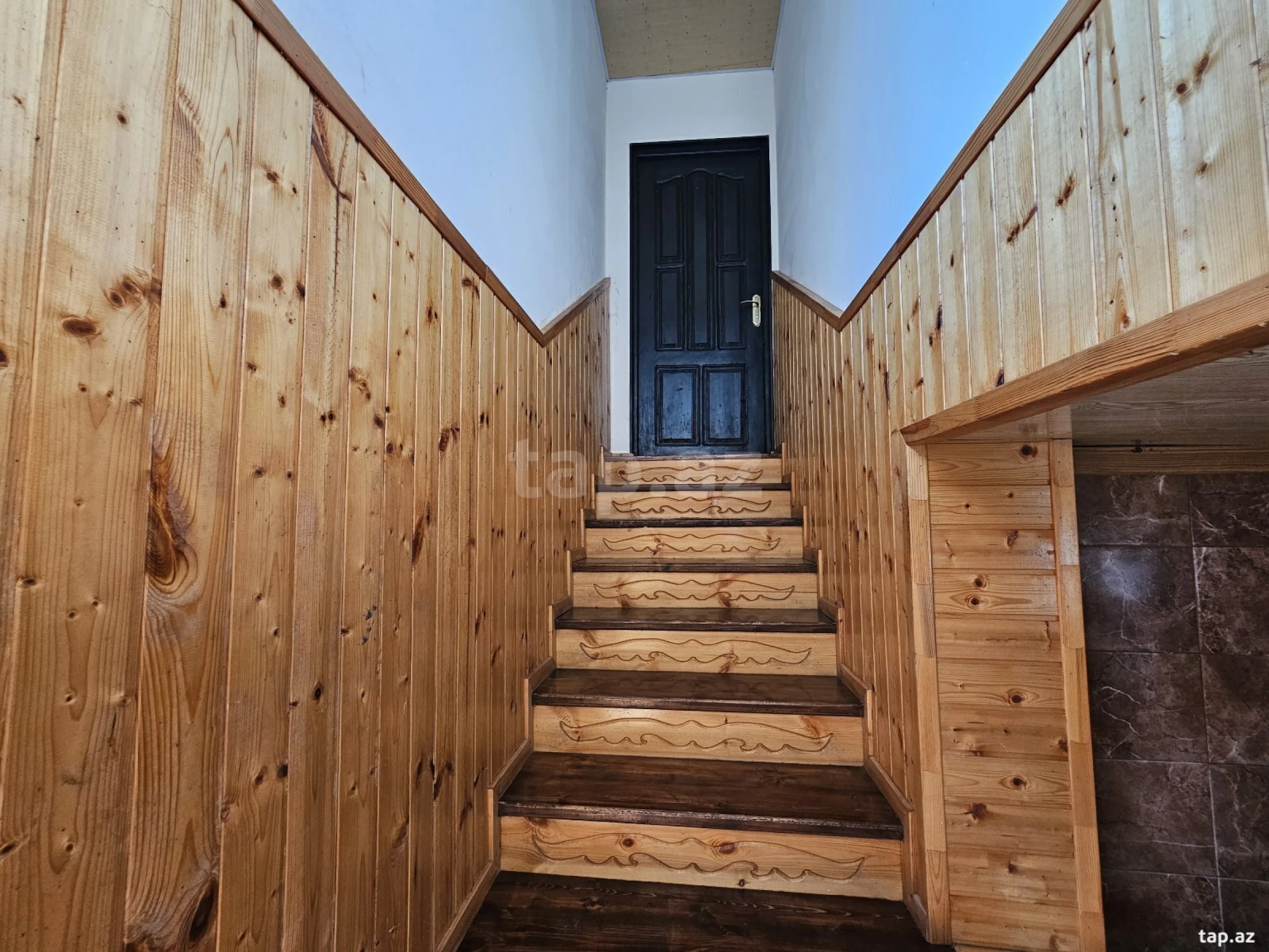 Satılır 4 otaqlı həyət evi