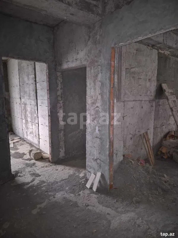 Satılır 3 otaqlı yeni tikili 130 m²