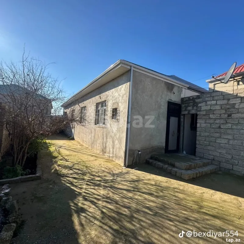 Kirayə verilir 4 otaqlı həyət evi 220 m²