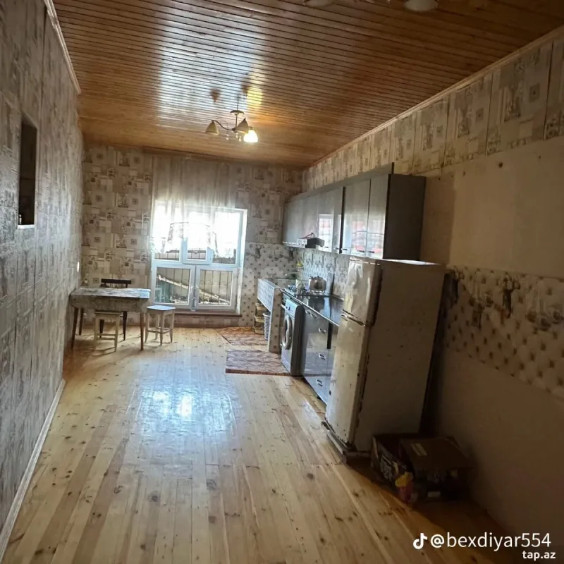 Kirayə verilir 4 otaqlı həyət evi 220 m²