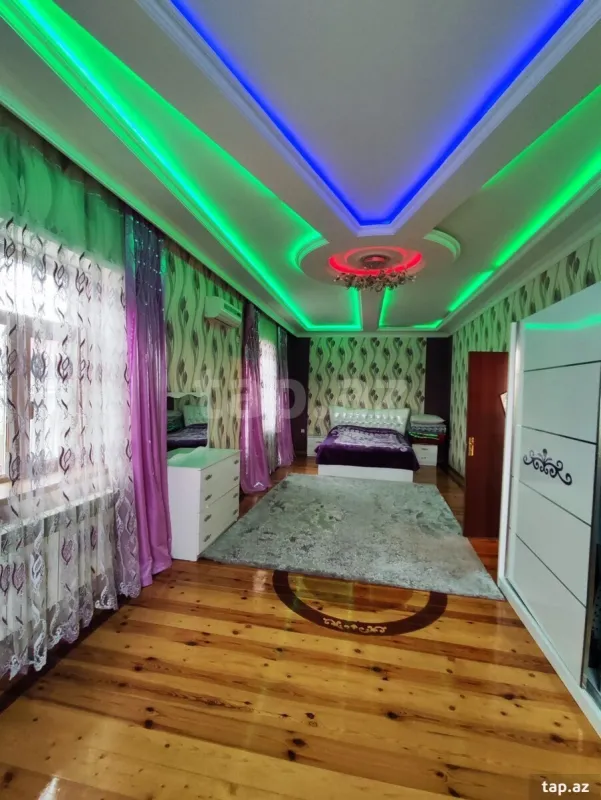 Satılır 5 otaqlı həyət evi