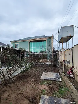 Satılır 5 otaqlı həyət evi