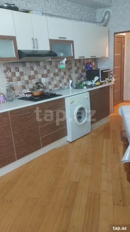 Kirayə verilir 2 otaqlı yeni tikili 70 m²
