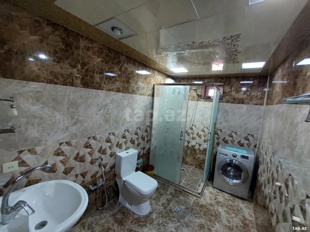 Satılır 4 otaqlı həyət evi