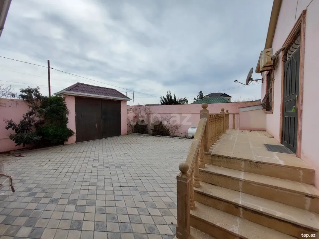 Satılır 4 otaqlı həyət evi
