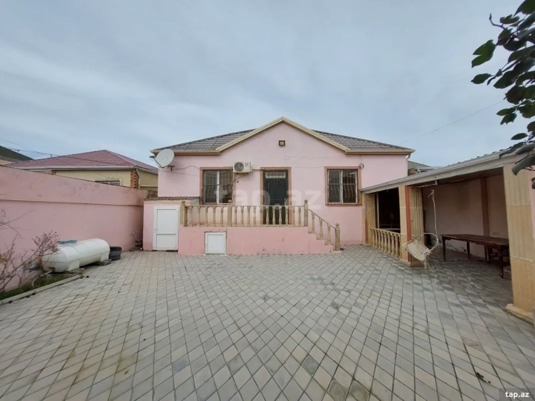Satılır 4 otaqlı həyət evi