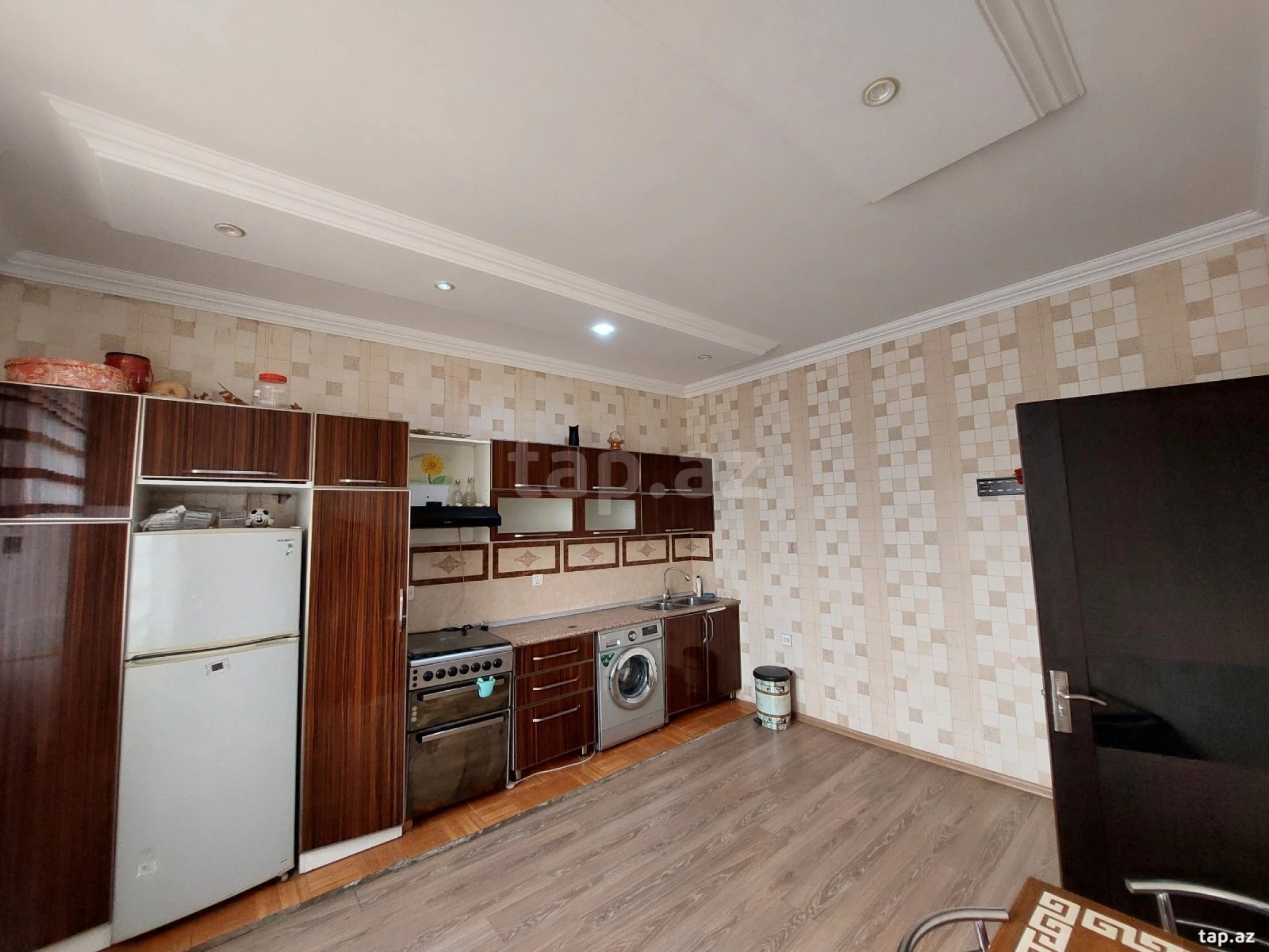 Satılır 4 otaqlı həyət evi