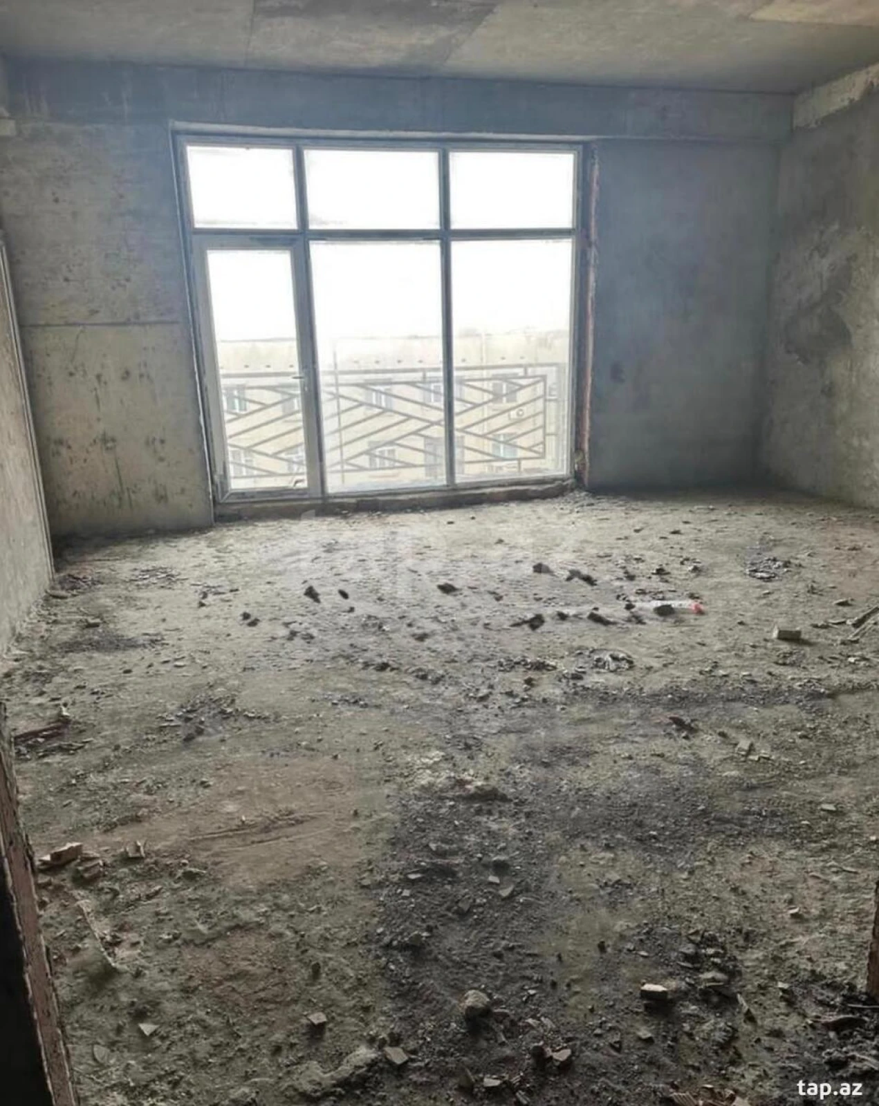 Satılır 3 otaqlı yeni tikili 137 m²