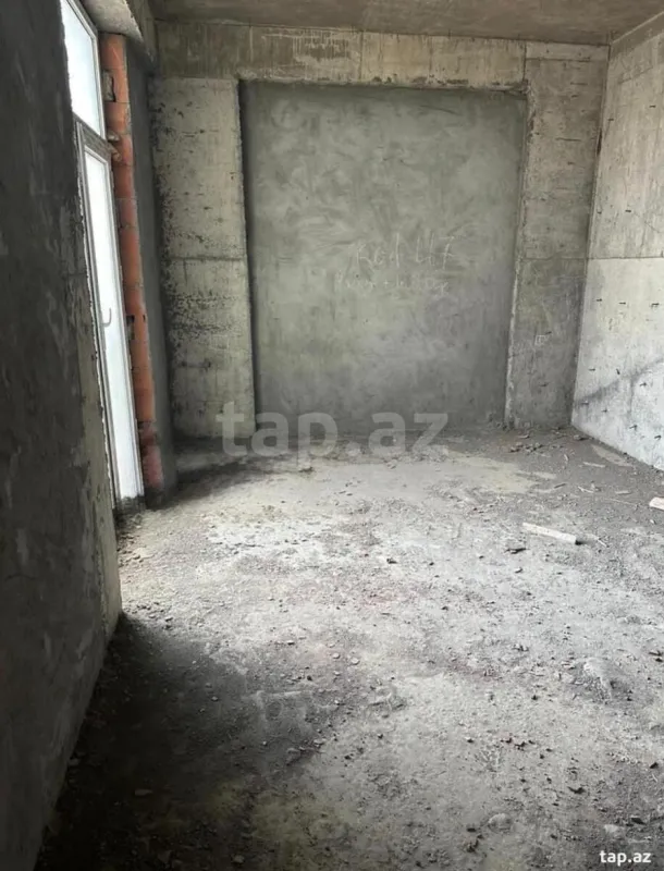 Satılır 3 otaqlı yeni tikili 137 m²