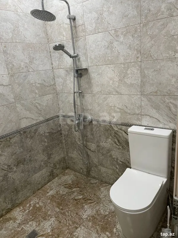 Kirayə verilir 4 otaqlı yeni tikili 170 m²