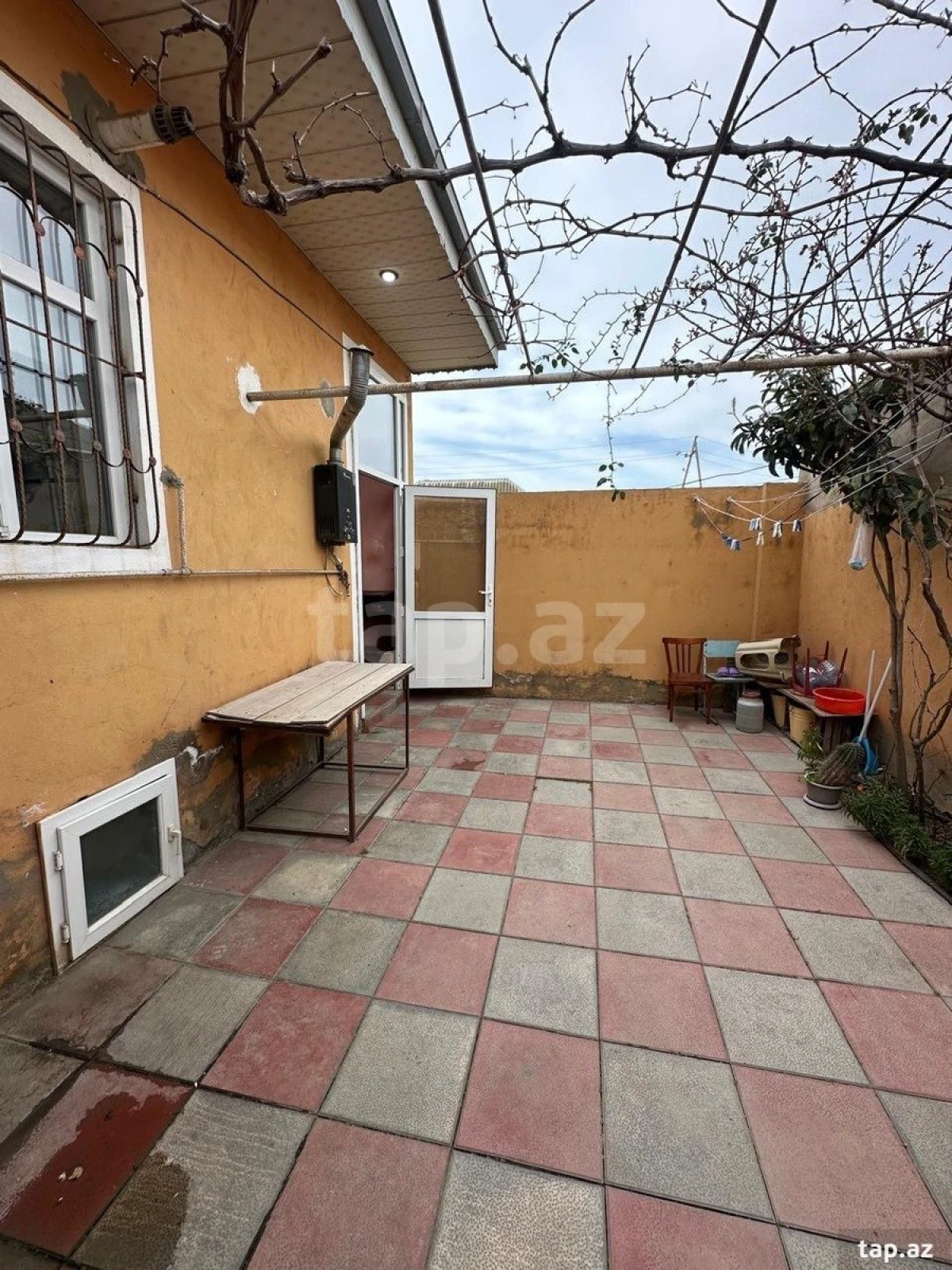 Kirayə verilir 2 otaqlı həyət evi