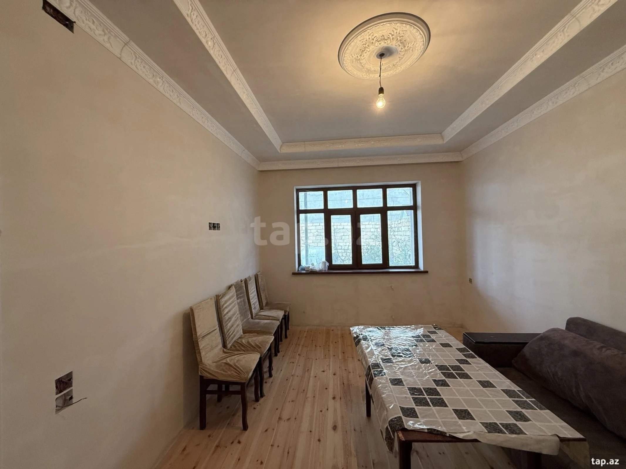 Satılır 4 otaqlı həyət evi