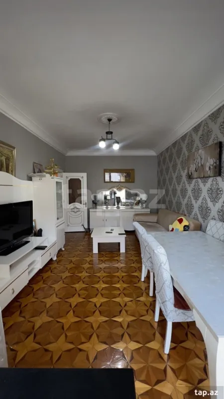 Satılır 3 otaqlı mənzil 75 m²