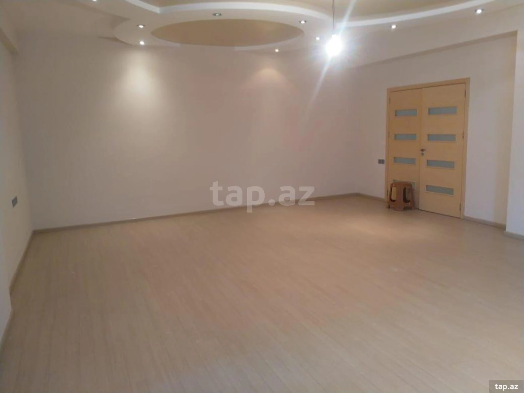 Satılır 4 otaqlı yeni tikili 210 m²