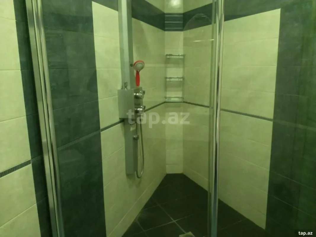 Satılır 4 otaqlı yeni tikili 210 m²