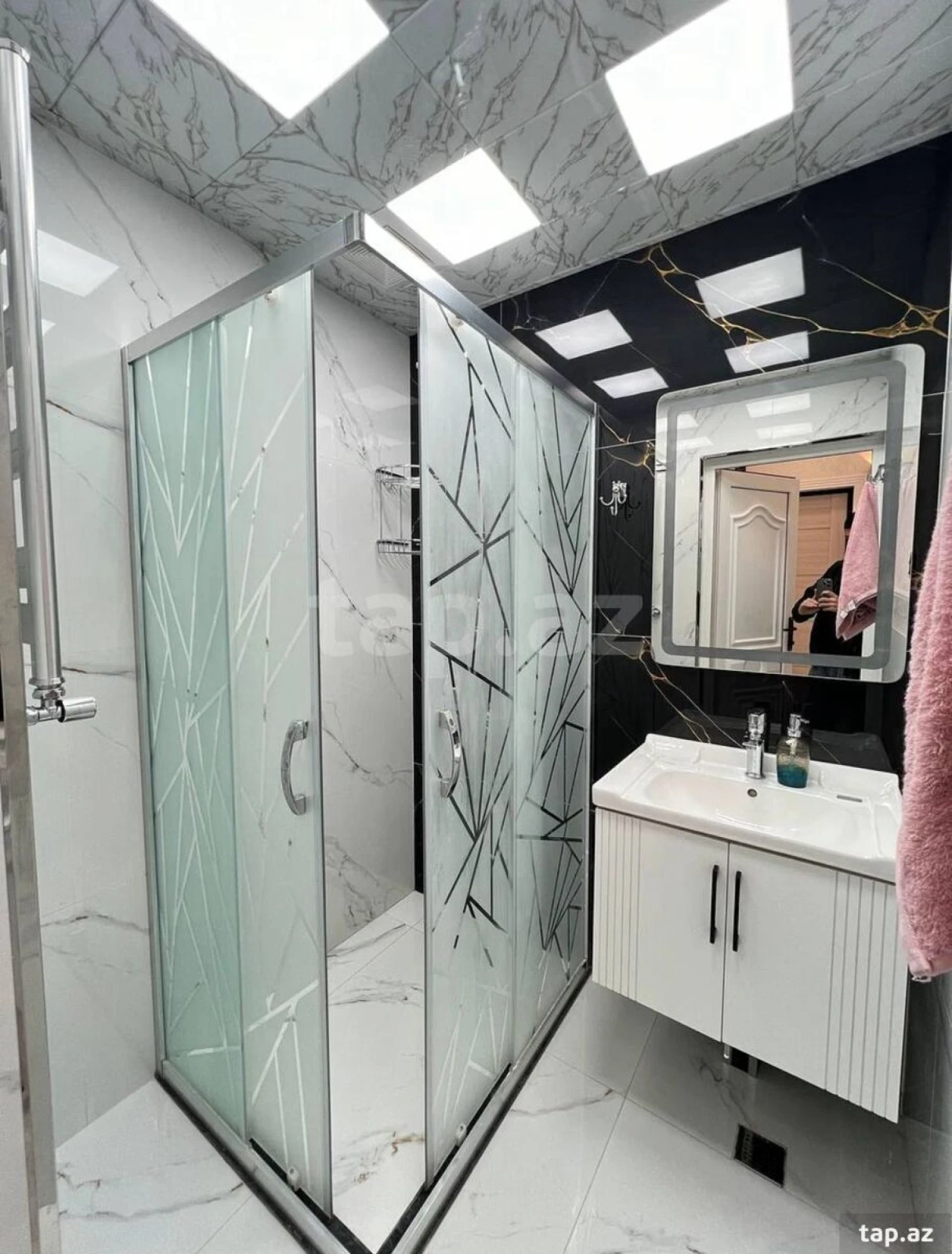 Kirayə verilir 2 otaqlı mənzil 70 m²