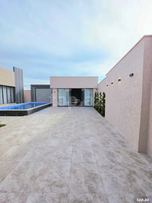 Satılır 4 otaqlı həyət evi