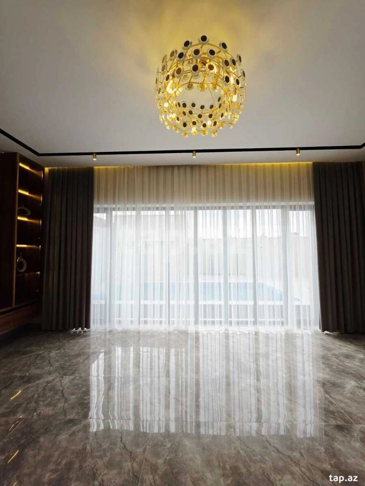 Satılır 4 otaqlı həyət evi