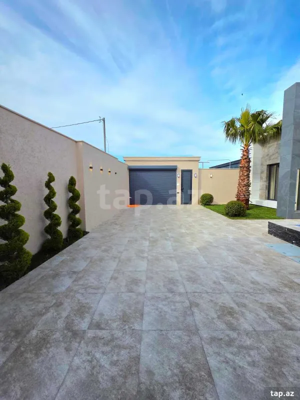 Satılır 4 otaqlı həyət evi