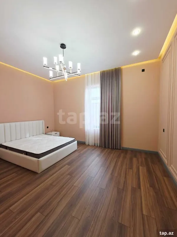 Satılır 4 otaqlı həyət evi