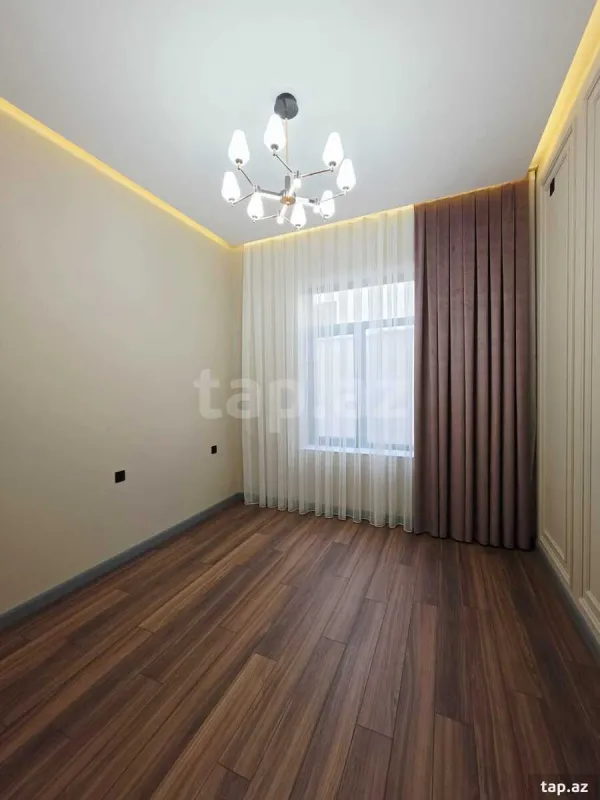 Satılır 4 otaqlı həyət evi