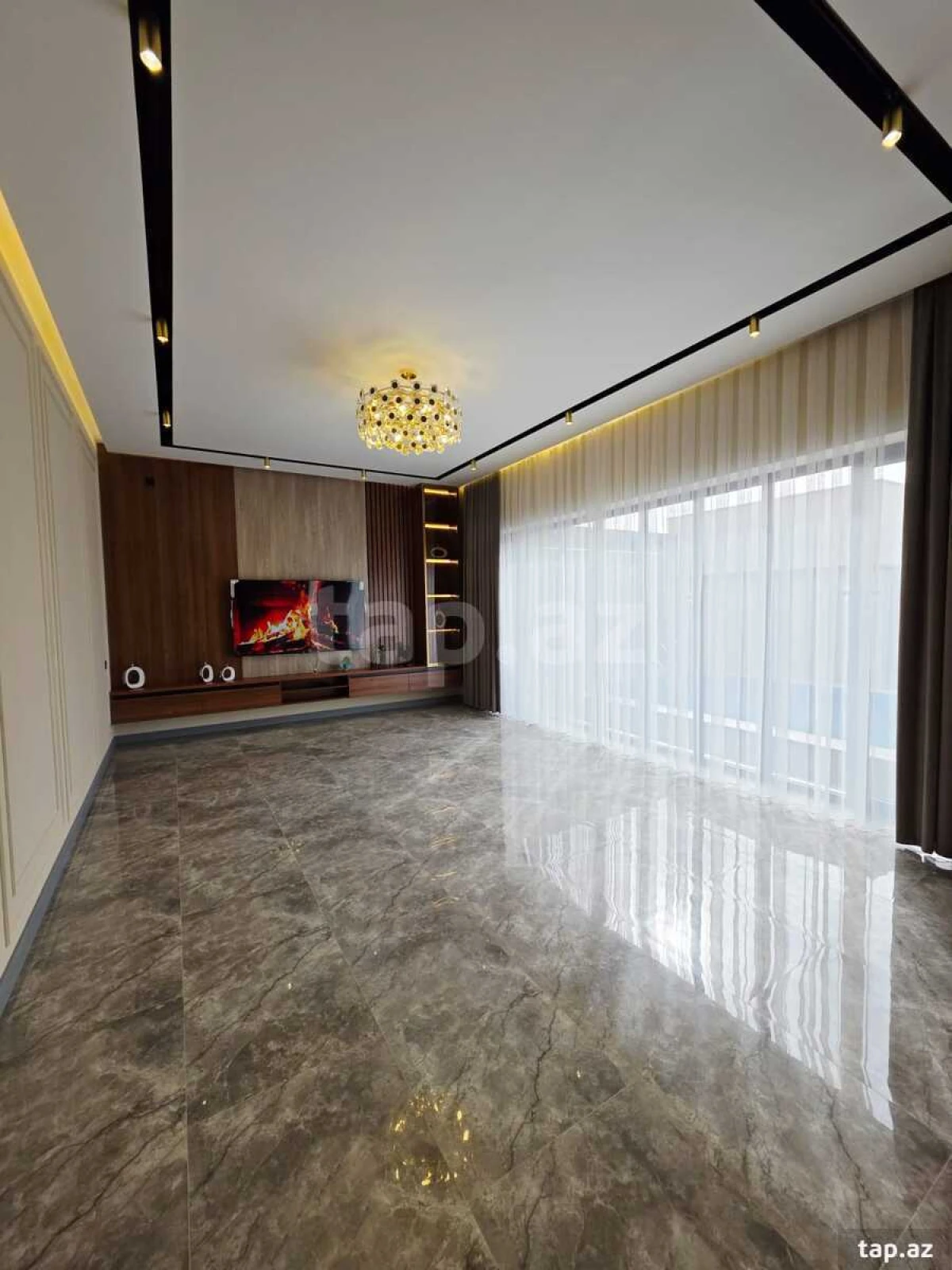 Satılır 4 otaqlı həyət evi