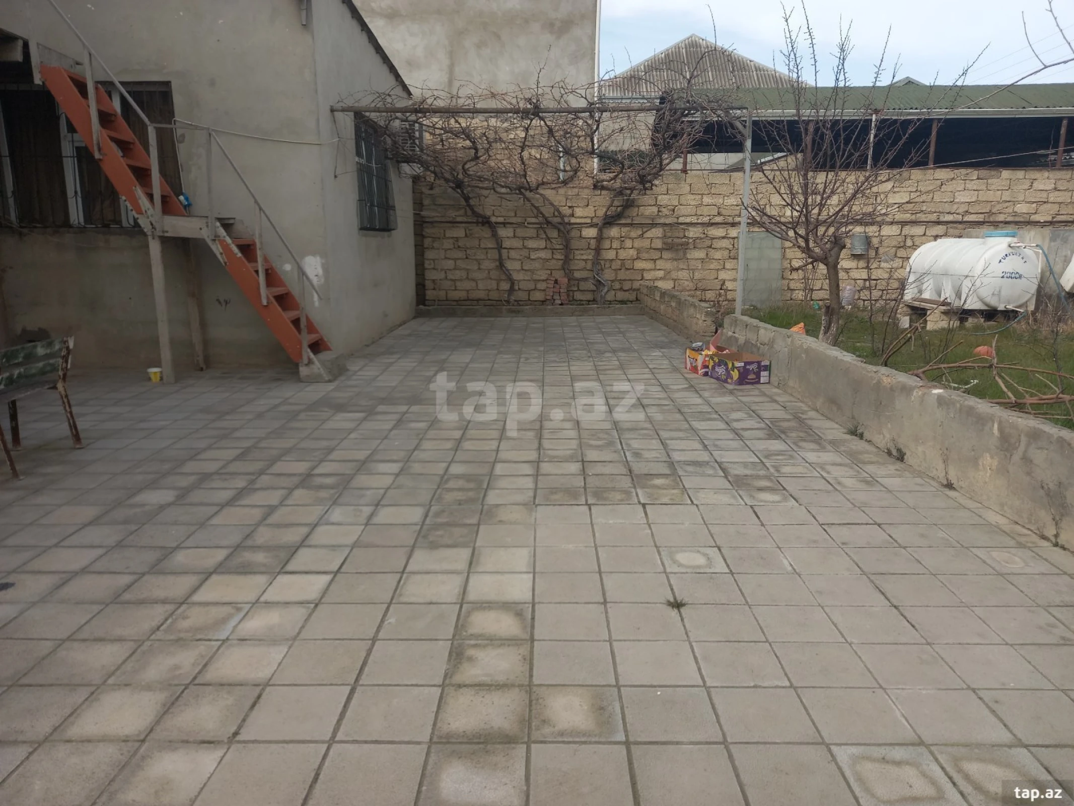 Kirayə verilir 2 otaqlı həyət evi