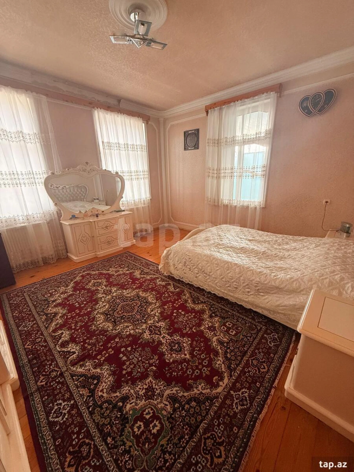 Kirayə verilir 5 otaqlı həyət evi