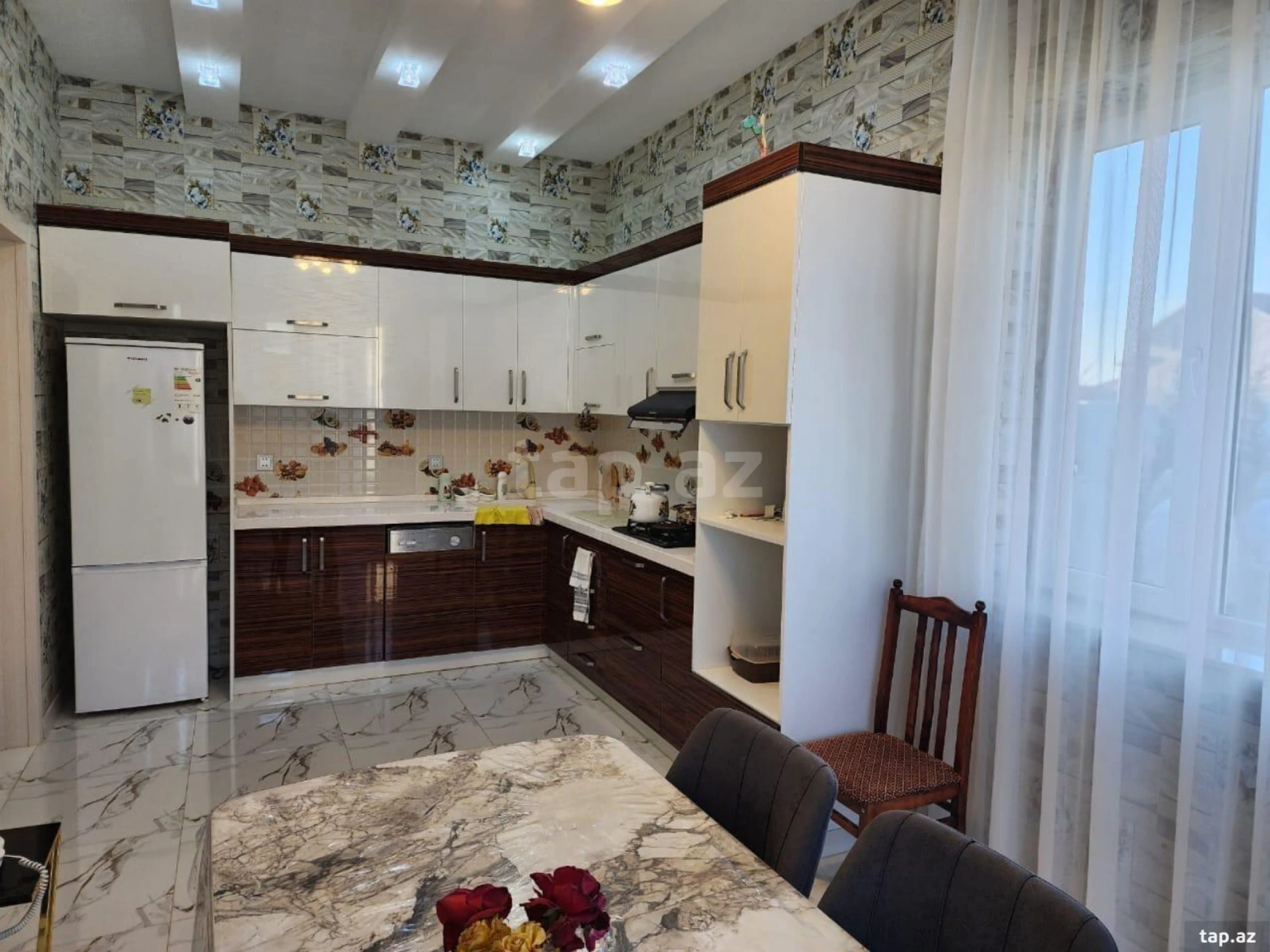 Kirayə verilir 3 otaqlı həyət evi