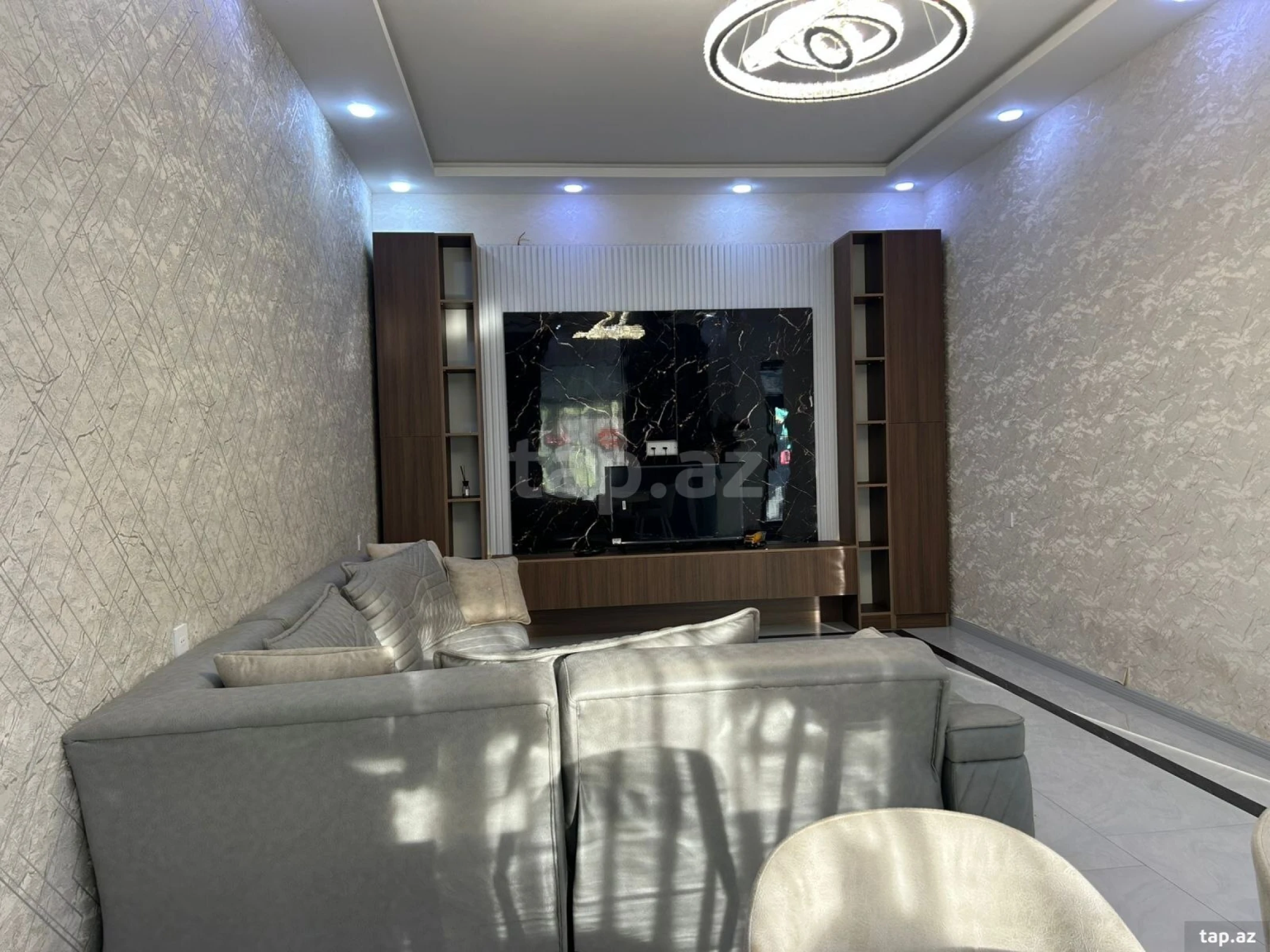 Kirayə verilir 3 otaqlı həyət evi