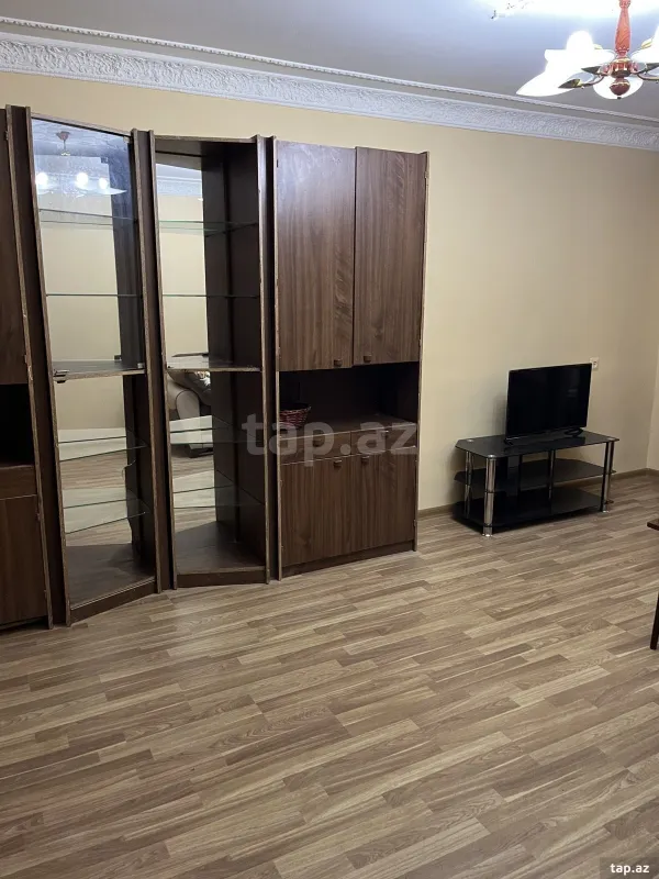 Kirayə verilir 3 otaqlı mənzil 100 m²