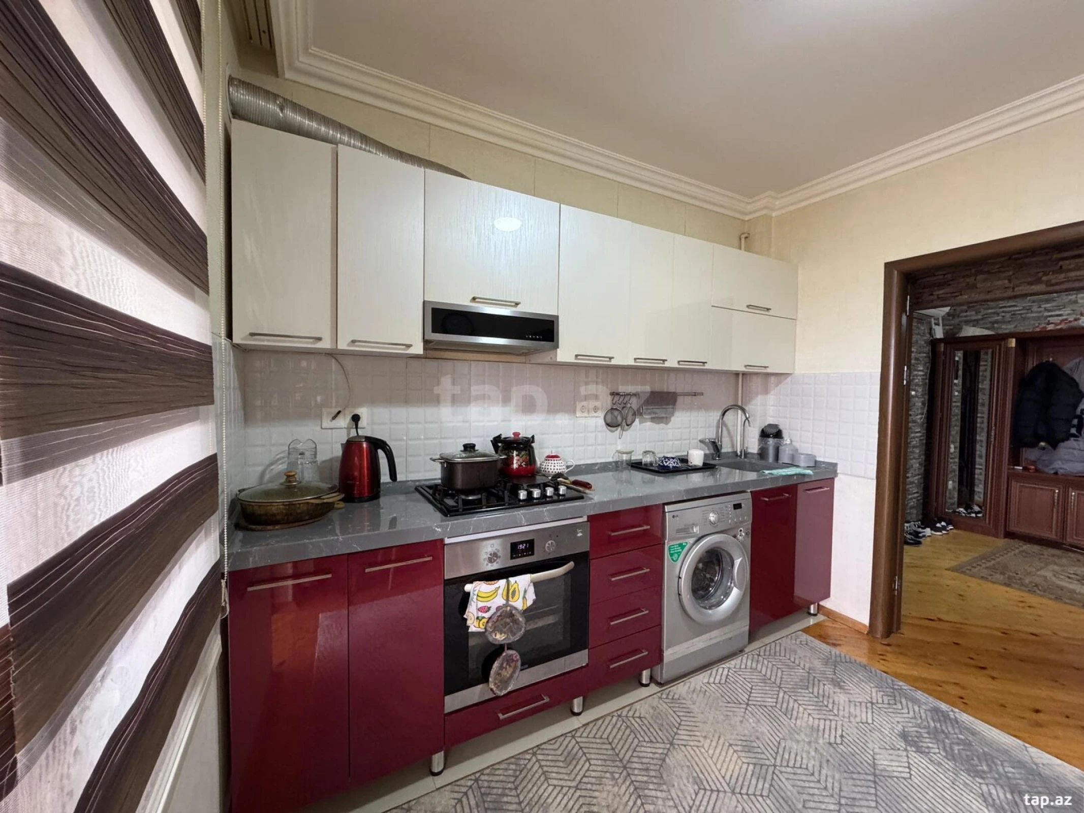 Satılır 4 otaqlı mənzil 100 m²