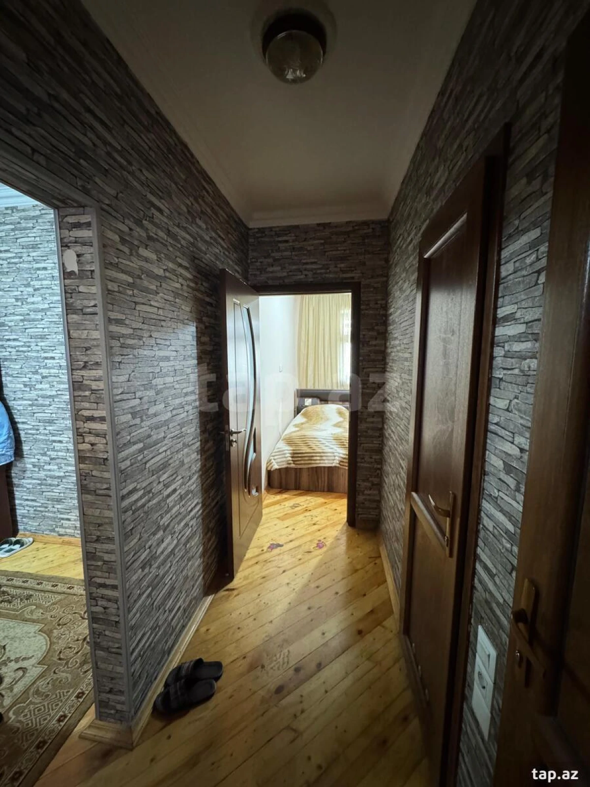 Satılır 4 otaqlı mənzil 100 m²