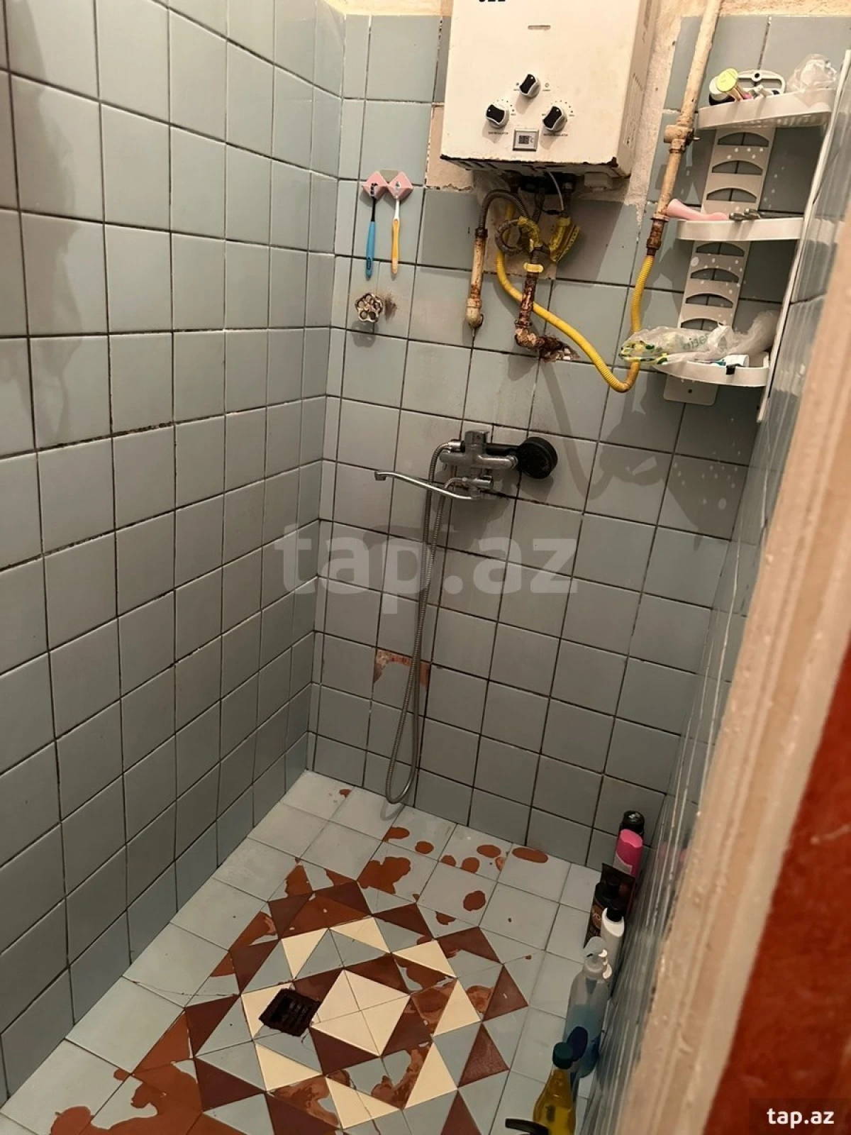 Kirayə verilir 2 otaqlı mənzil 42 m²