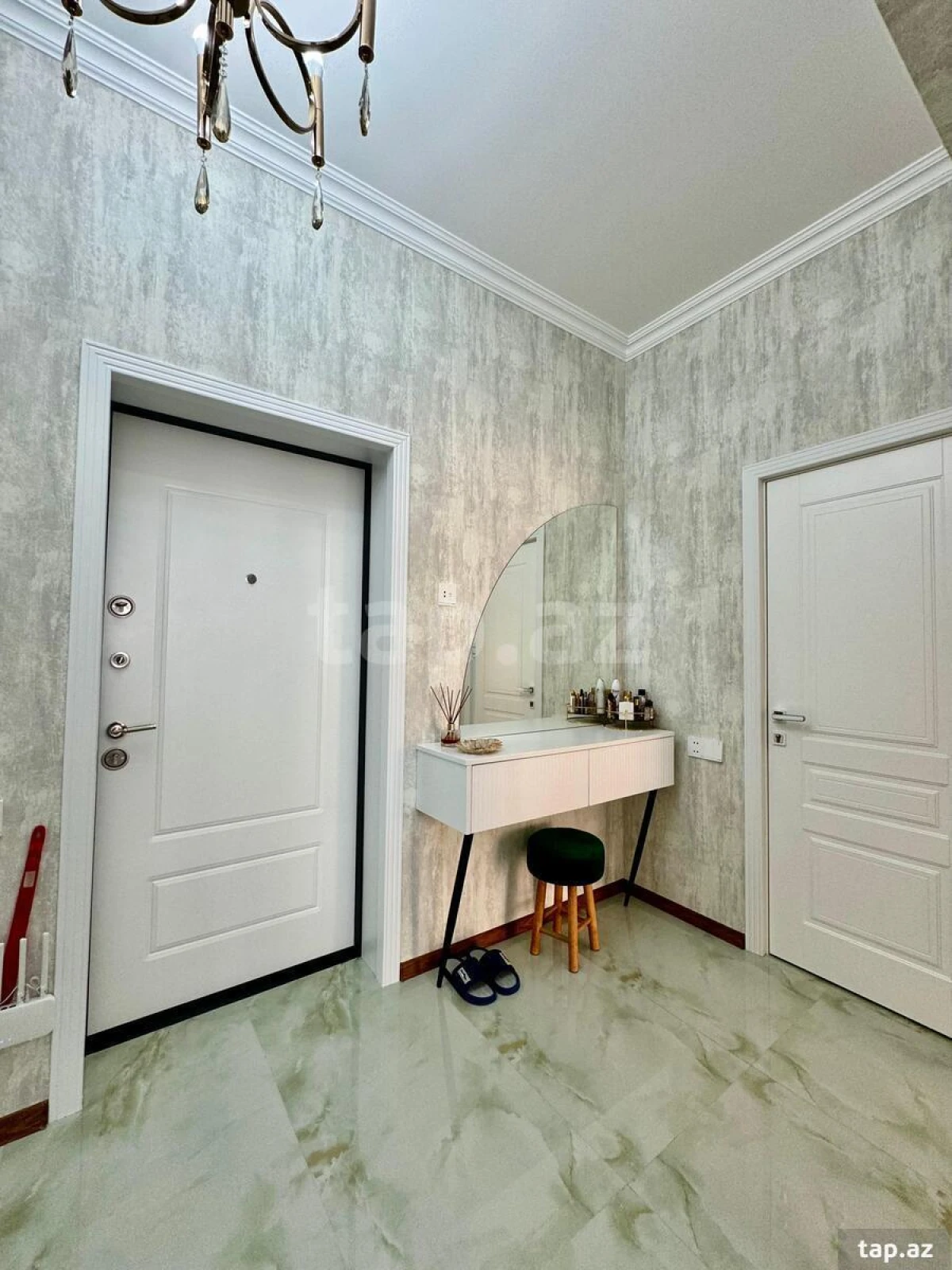 Satılır 2 otaqlı yeni tikili 50 m²