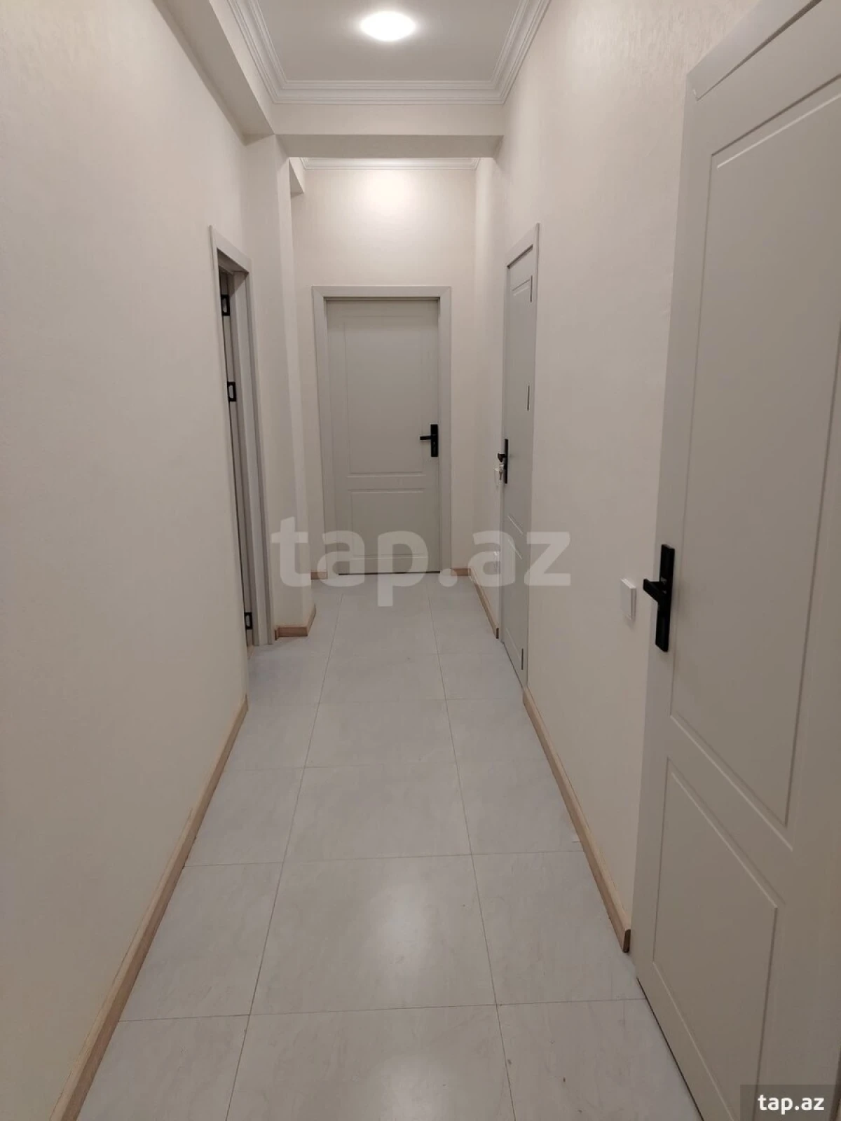 Kirayə verilir 3 otaqlı yeni tikili 85 m²
