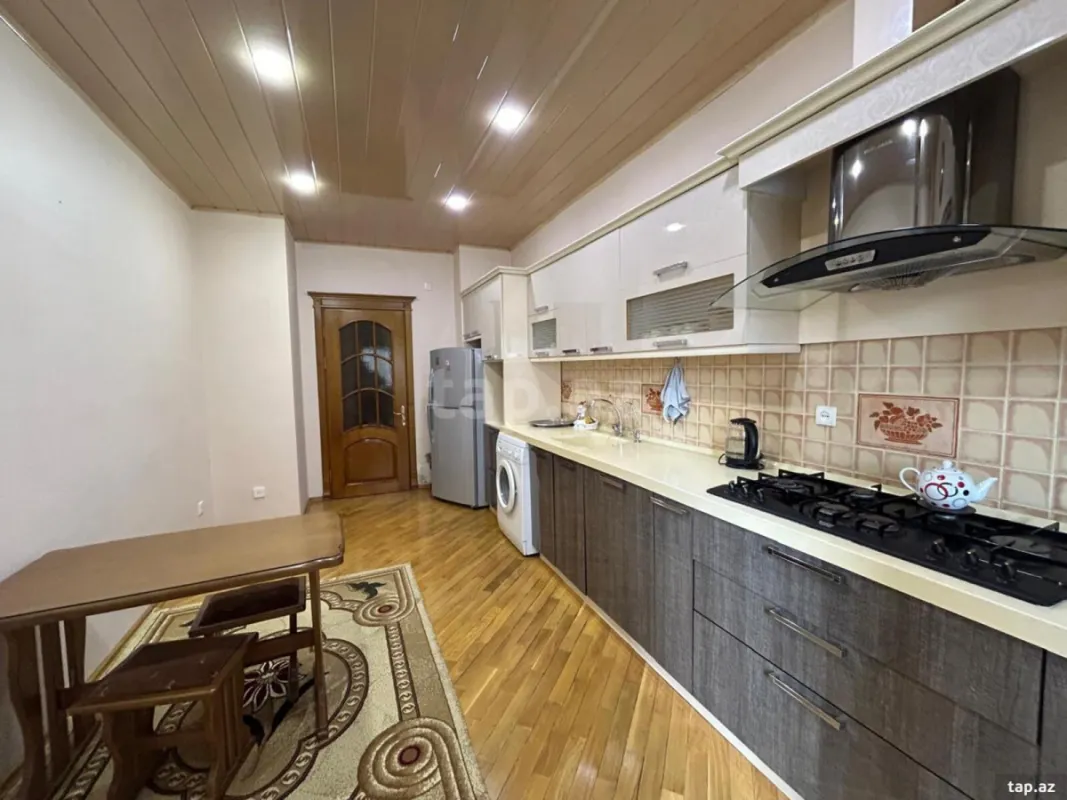 Satılır 3 otaqlı yeni tikili 145 m²