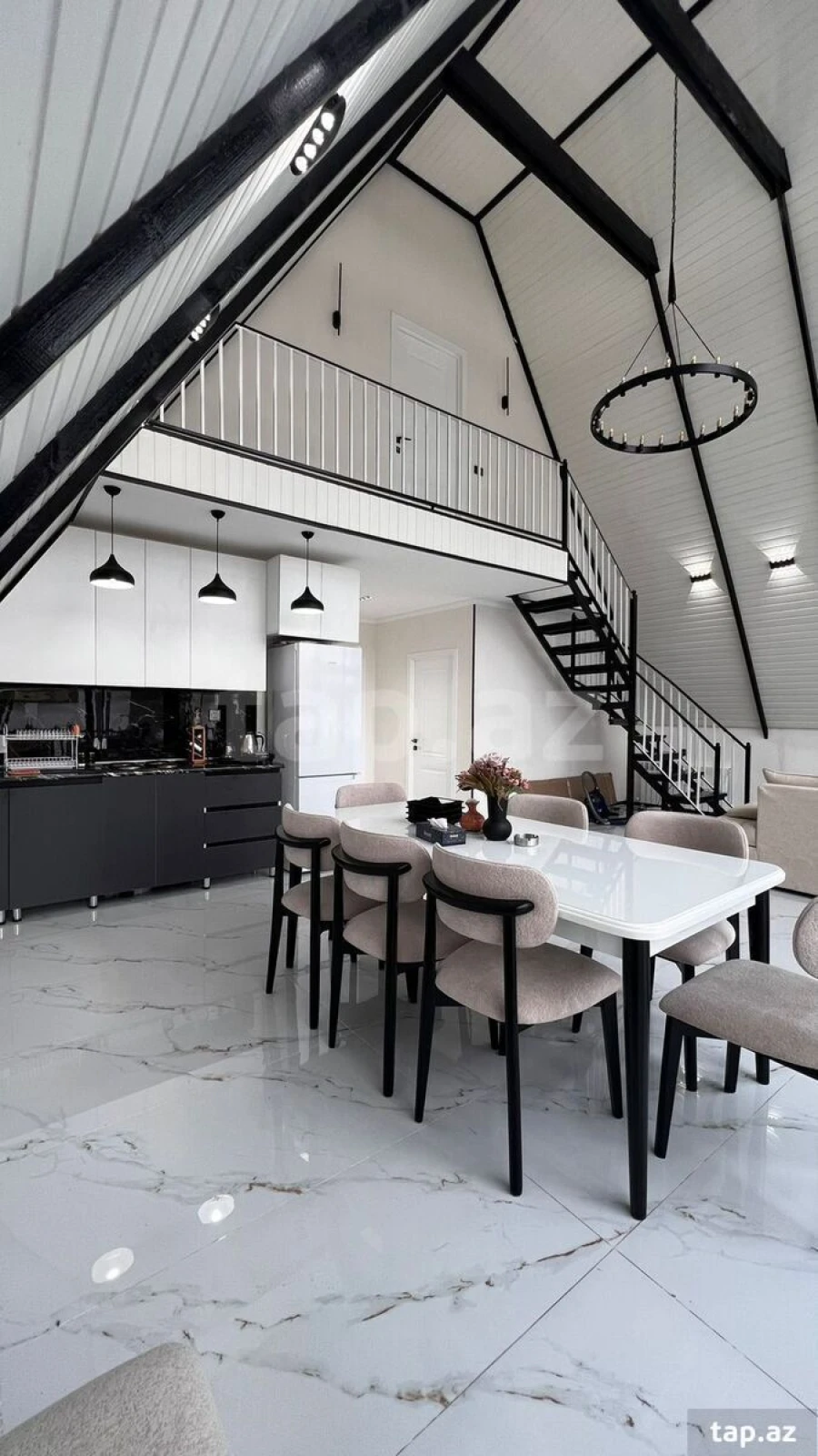 Kirayə verilir 3 otaqlı həyət evi