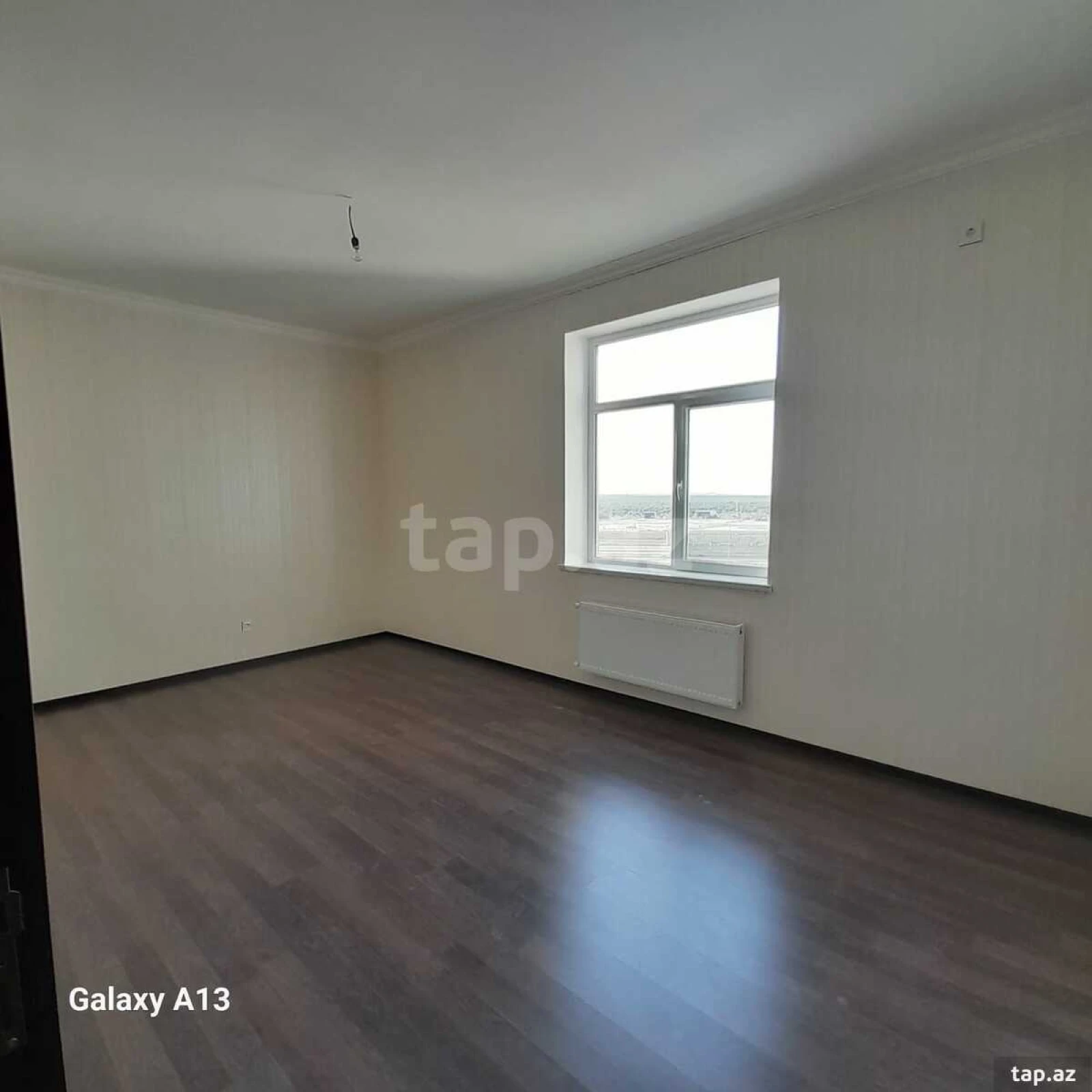 Satılır 3 otaqlı yeni tikili 77 m²