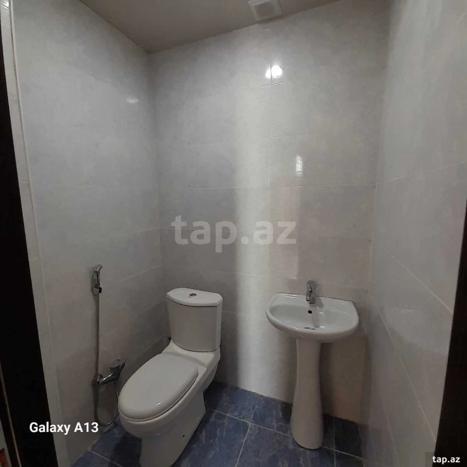 Satılır 3 otaqlı yeni tikili 77 m²