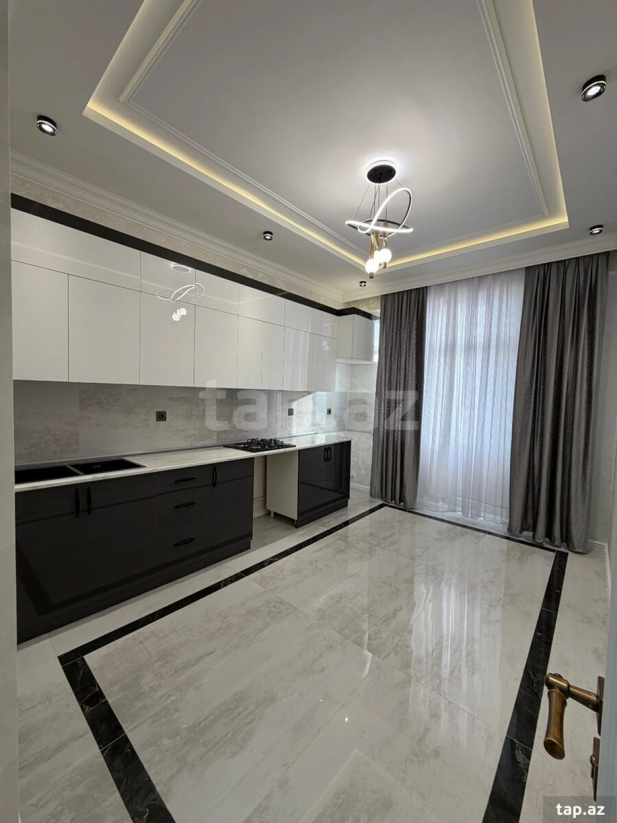 Satılır 2 otaqlı yeni tikili 63 m²