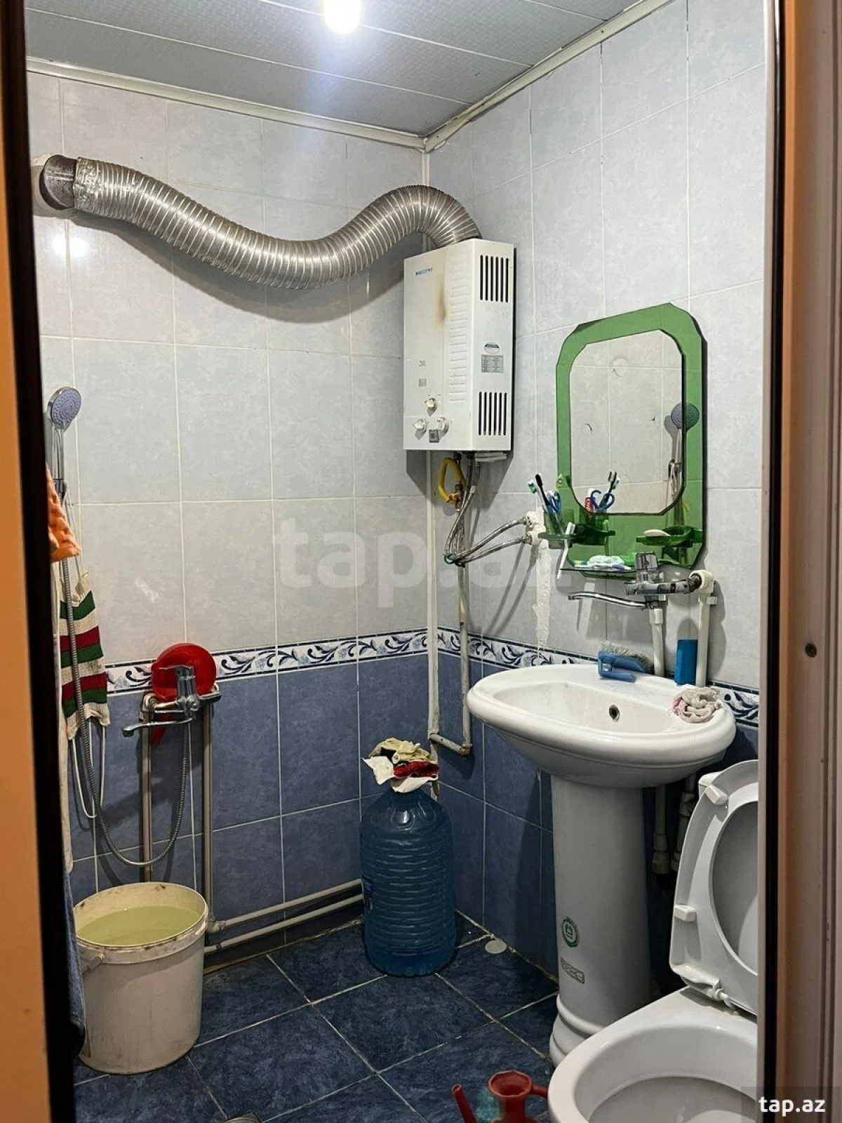 Satılır 2 otaqlı mənzil 42.2 m²