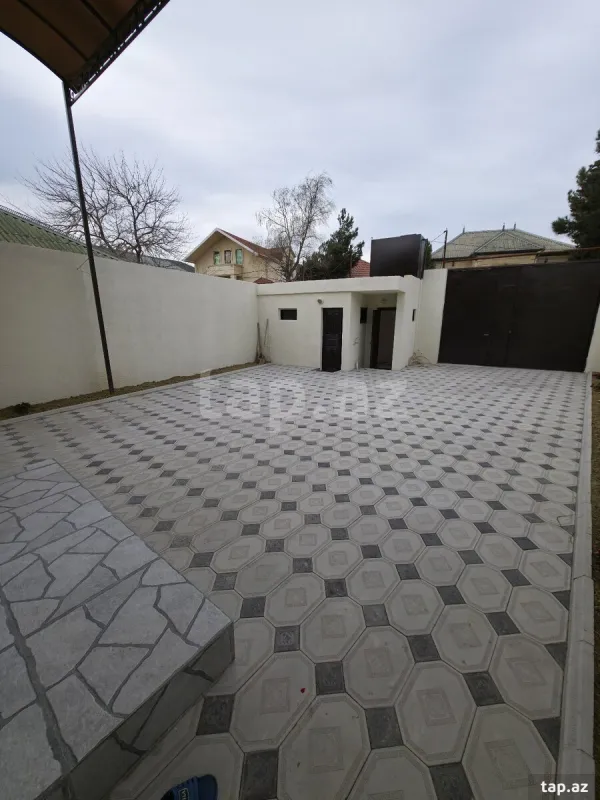 Satılır 4 otaqlı həyət evi