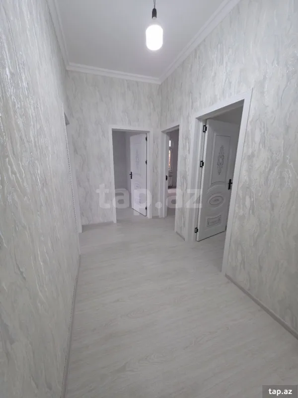 Satılır 4 otaqlı həyət evi