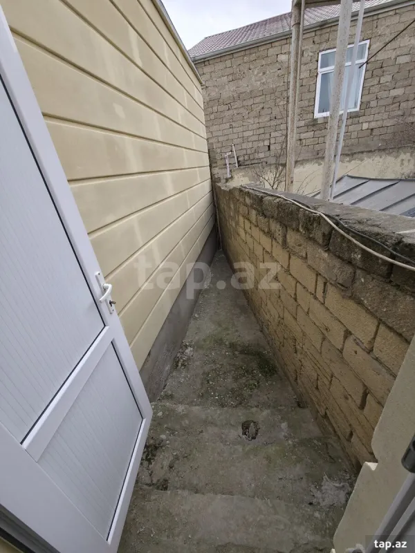 Satılır 4 otaqlı həyət evi