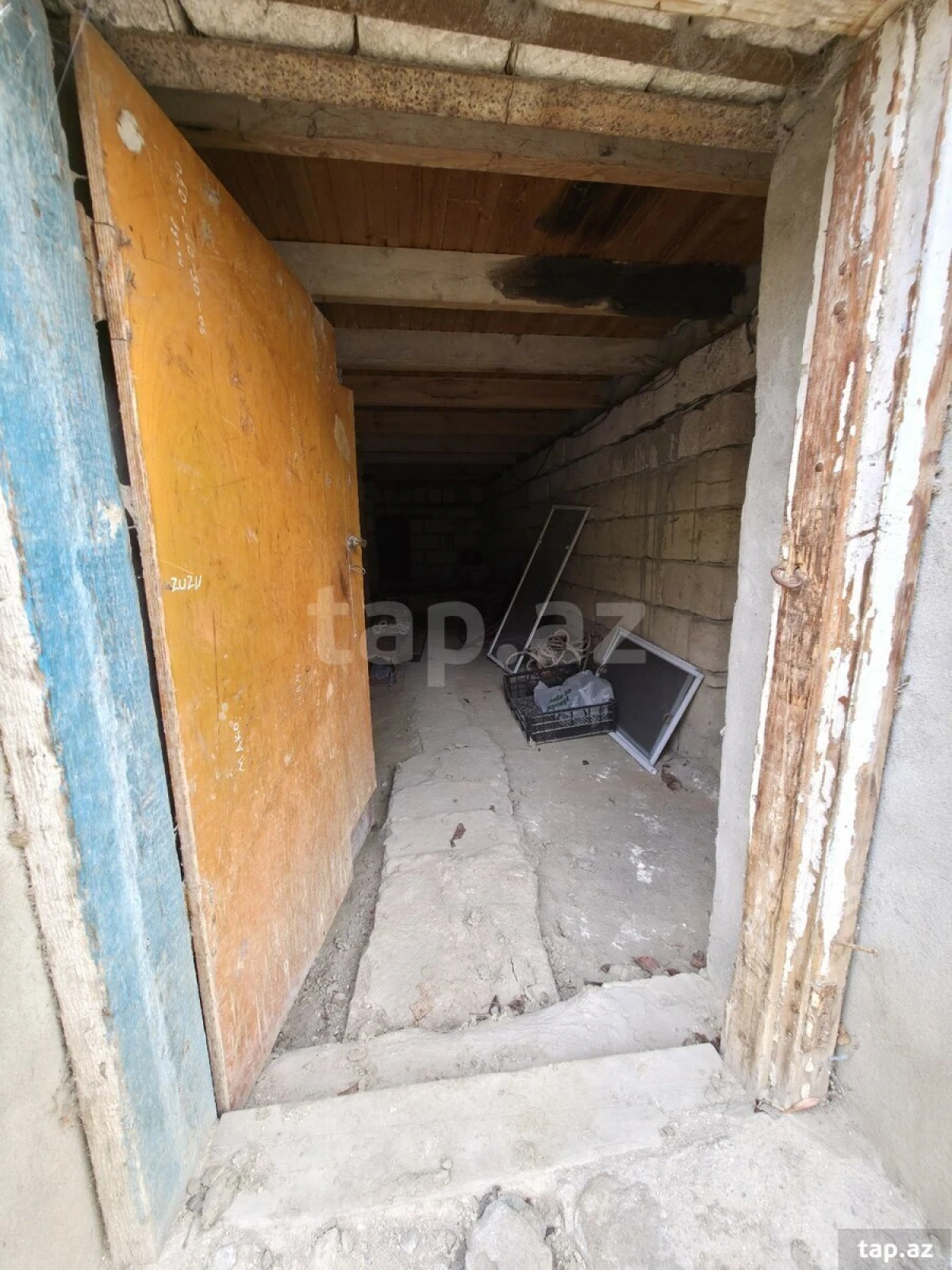 Satılır 4 otaqlı həyət evi