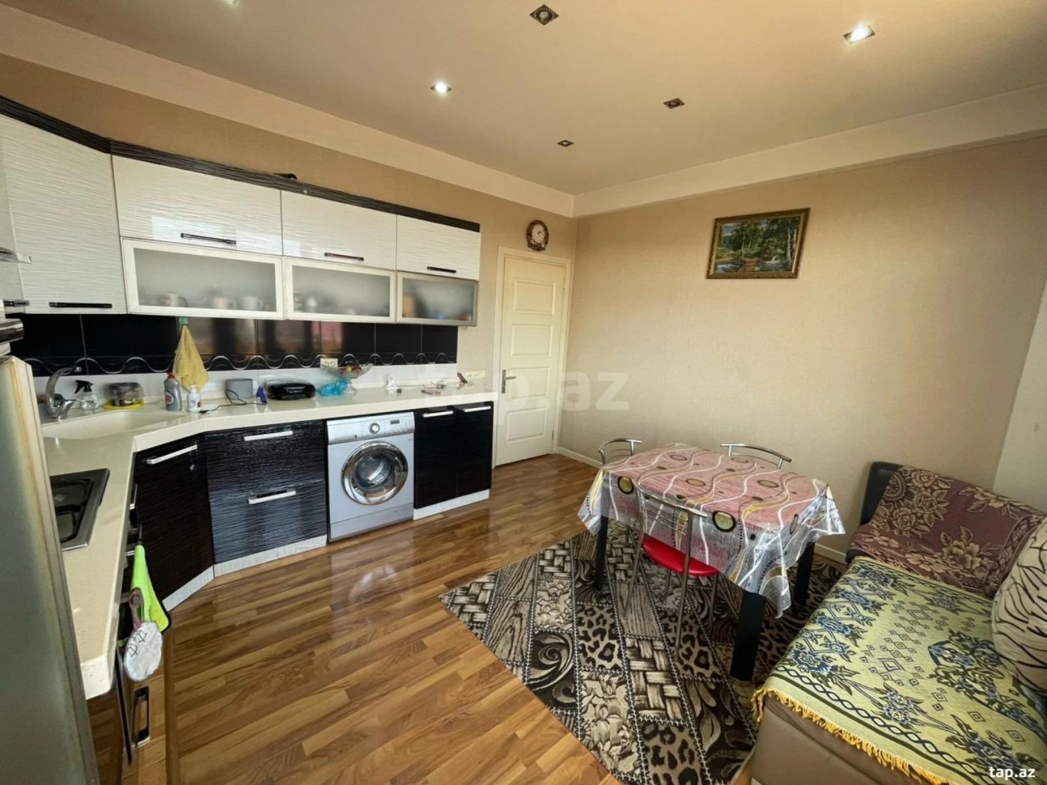 Kirayə verilir 1 otaqlı yeni tikili 65.2 m²