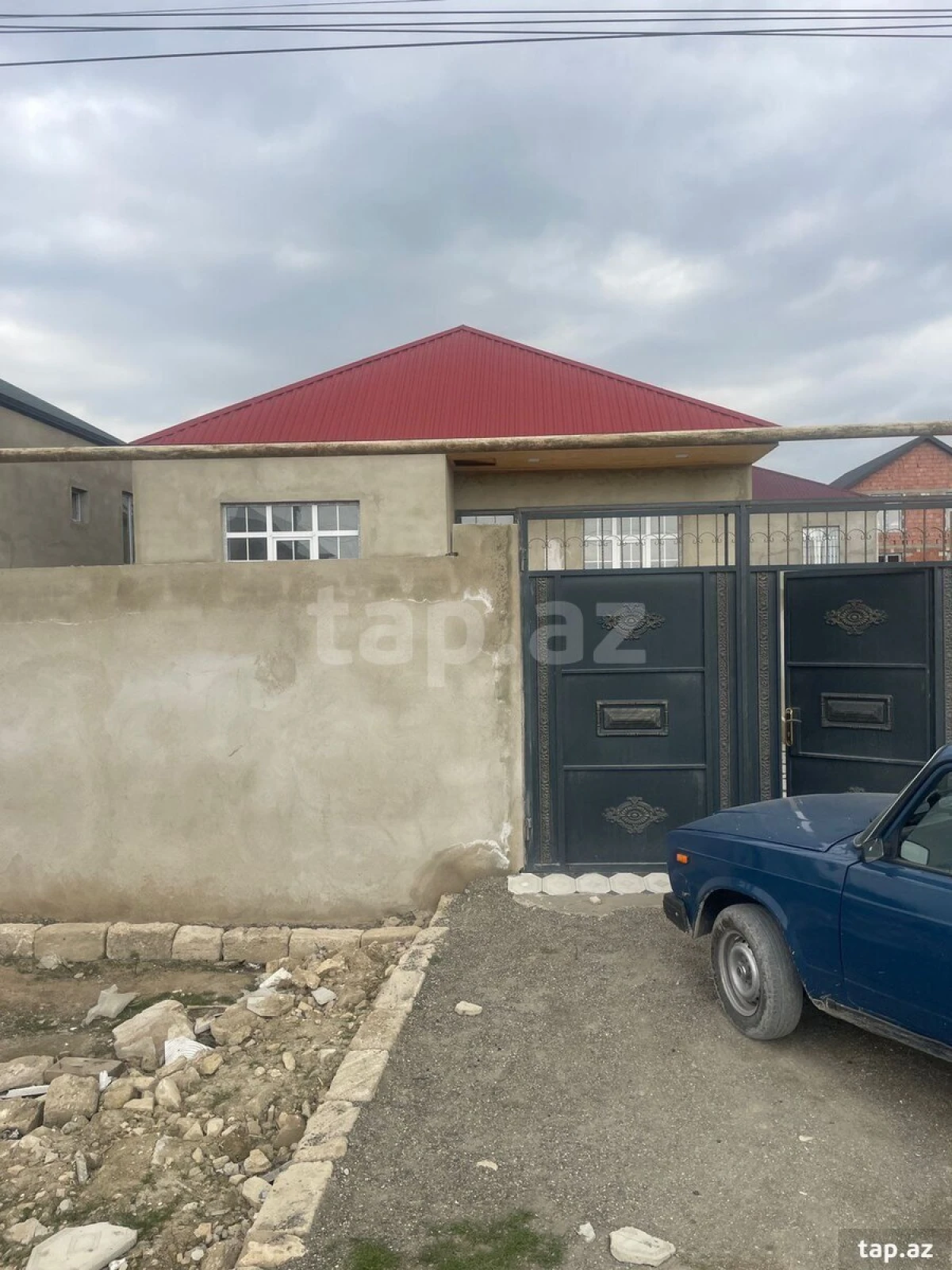 Satılır 3 otaqlı həyət evi