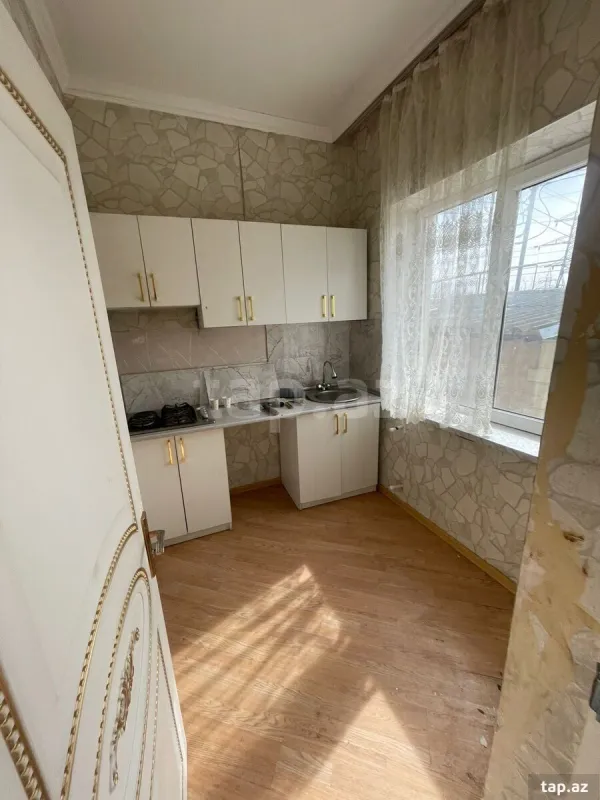 Satılır 3 otaqlı həyət evi